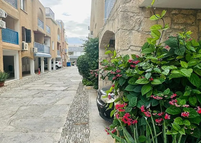 Apartment Harbour Haven 2 Bedroom Gem Steps Fm And Shops *