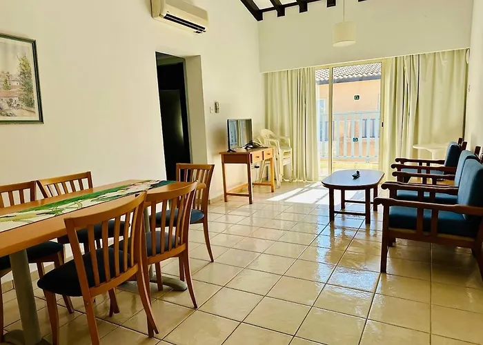 Harbour Haven 2 Bedroom Gem Steps Fm And Shops