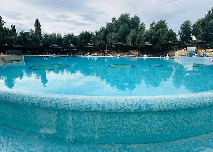 Apartment Harbour Haven 2 Bedroom Gem Steps Fm And Shops Paphos