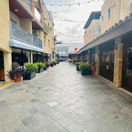 Harbour Haven 2 Br Gem Steps Fm Sand&shops *