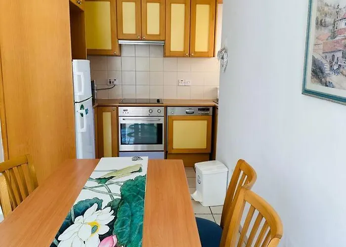 Apartment Harbour Haven 2 Bedroom Gem Steps Fm And Shops Paphos