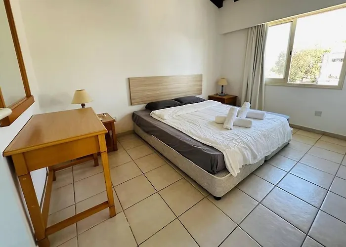 Harbour Haven 2 Bedroom Gem Steps Fm And Shops